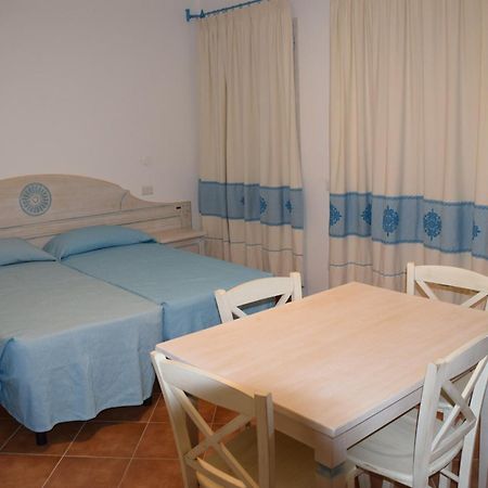 Residence Leonardo Da Vinci Orosei Esterno foto