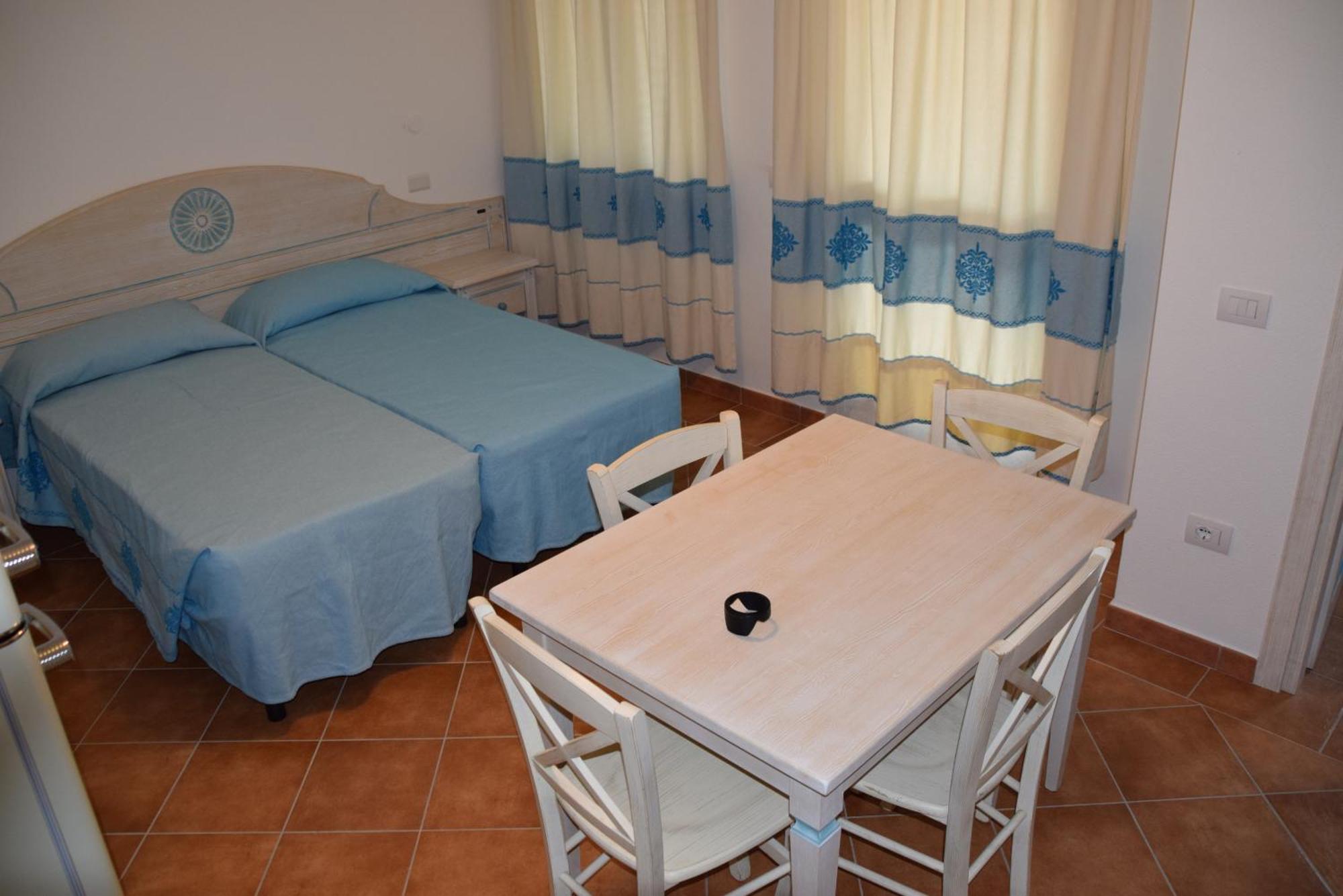 Residence Leonardo Da Vinci Orosei Esterno foto