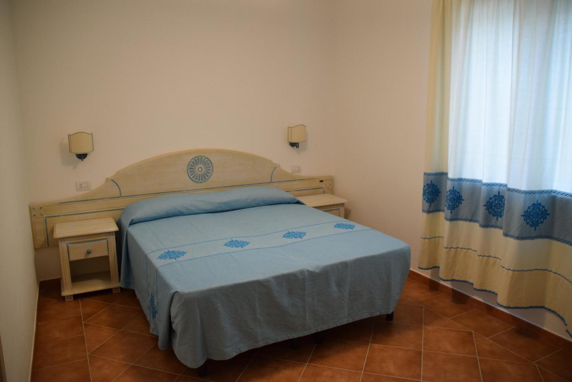 Residence Leonardo Da Vinci Orosei Esterno foto